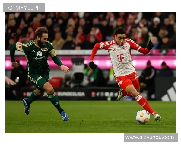 拜仁慕尼黑引入美国足球明星助力球队国际化发展与市场拓展