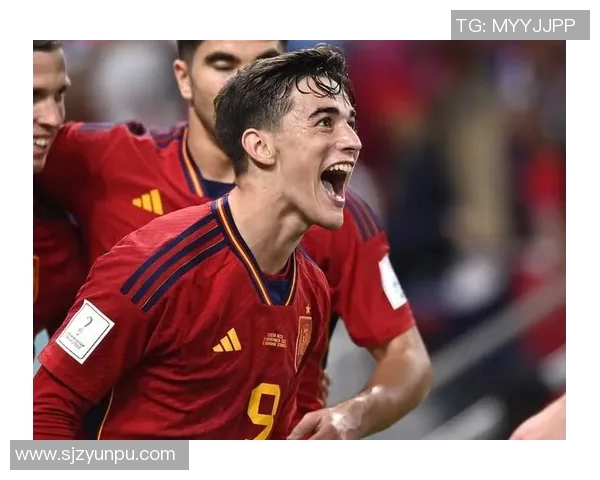 足球明星颜值大揭秘谁是球场上的颜值担当与时尚风向标