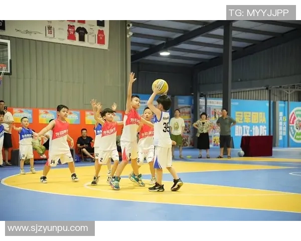 欧美篮球明星走进校园与学生互动传递运动精神与梦想